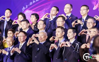 短视频竞赛颁奖怎么剪辑，短视频大赛颁奖